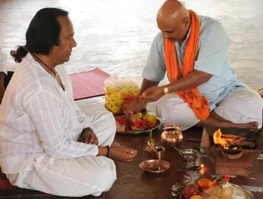 xyogi prakash ji Mahamukti Yoga School